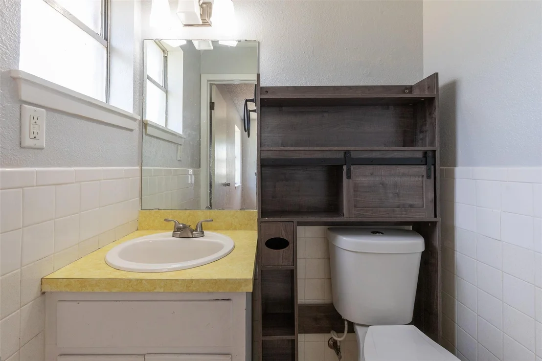 Photo of 1714 Locksley Court