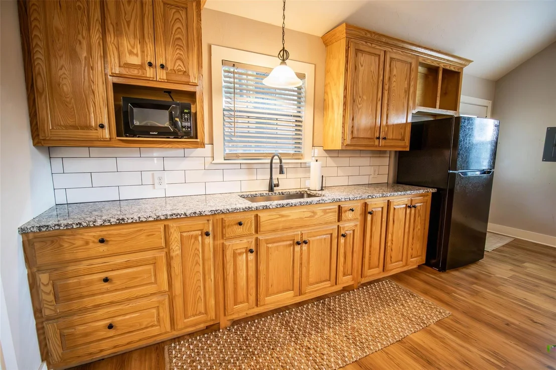 Photo of 237 Lakeview Circle