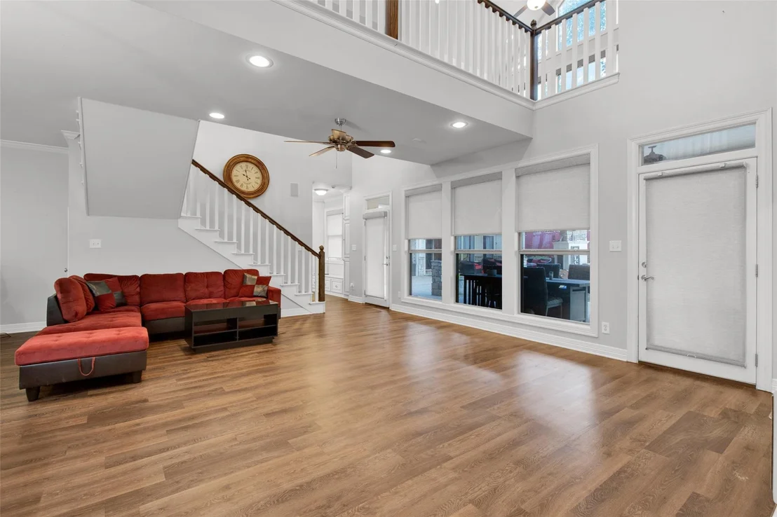 Photo of 3815 Holly Ridge Drive