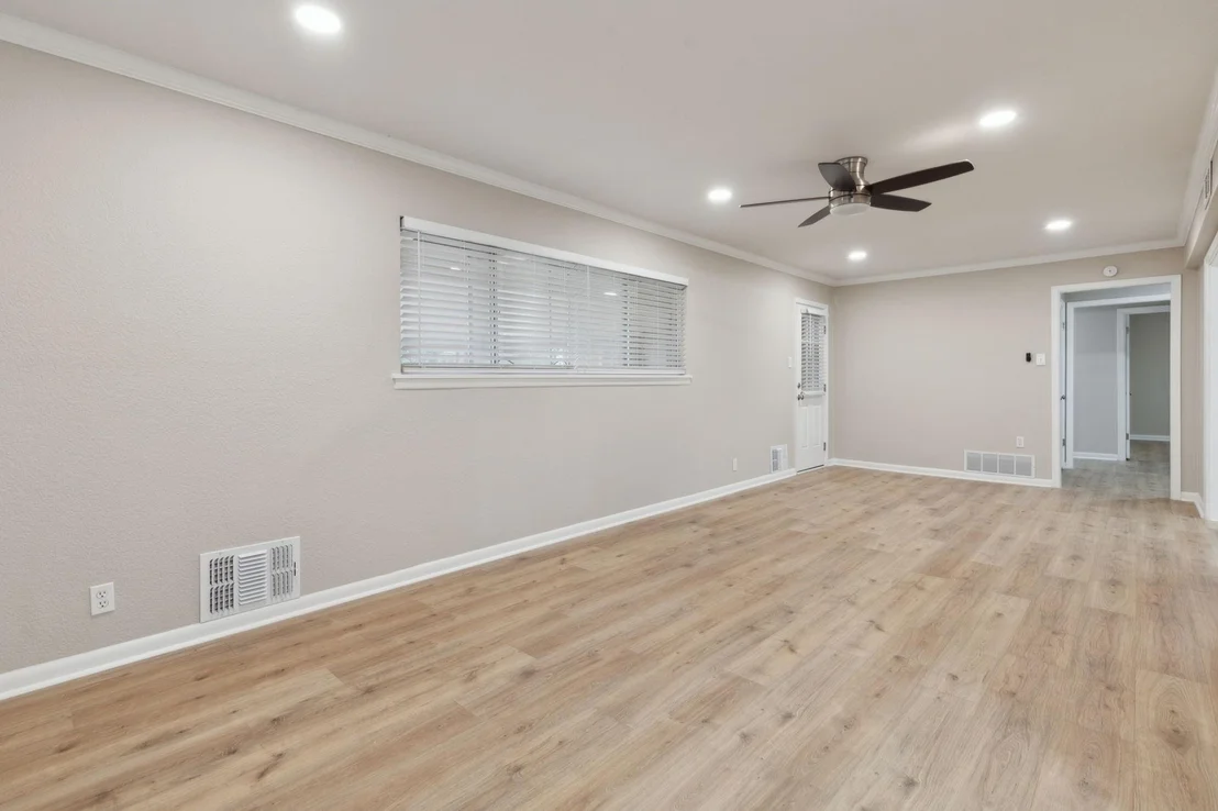 Photo of 1407 Robin Drive