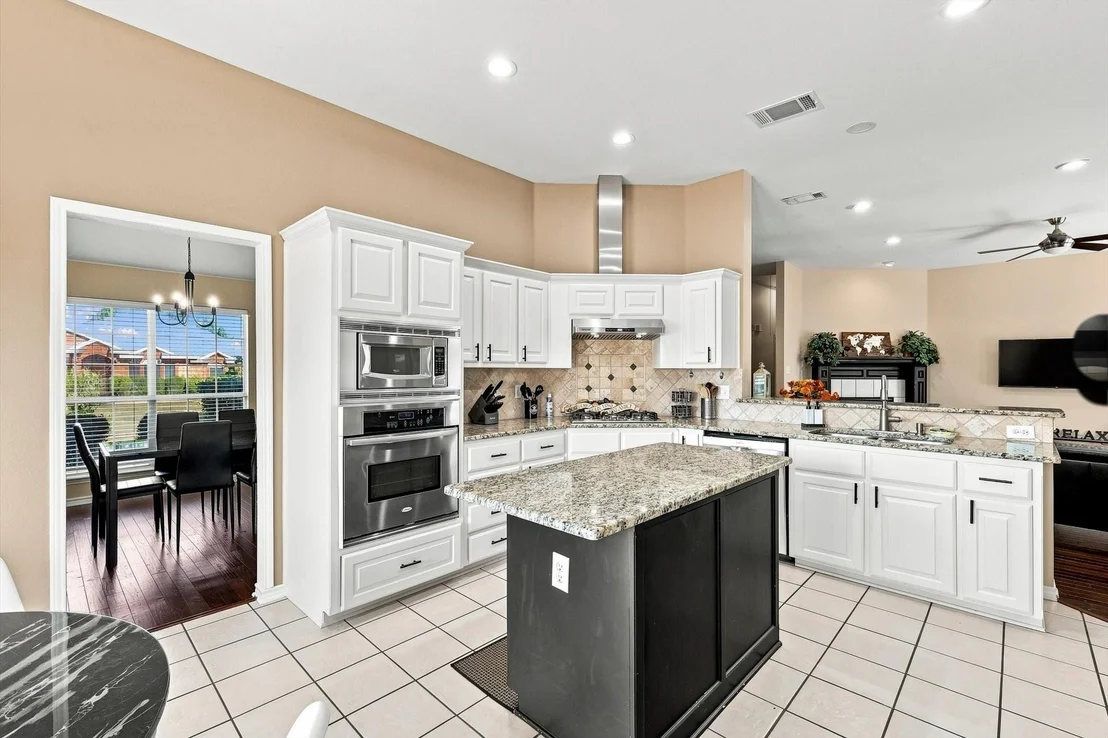 Photo of 335 Linhurst Drive