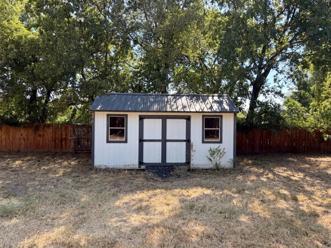 Photo of 1418 Moss Street