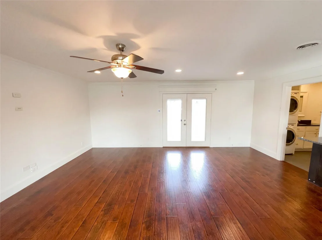 Photo of 8541 Strathmore Drive