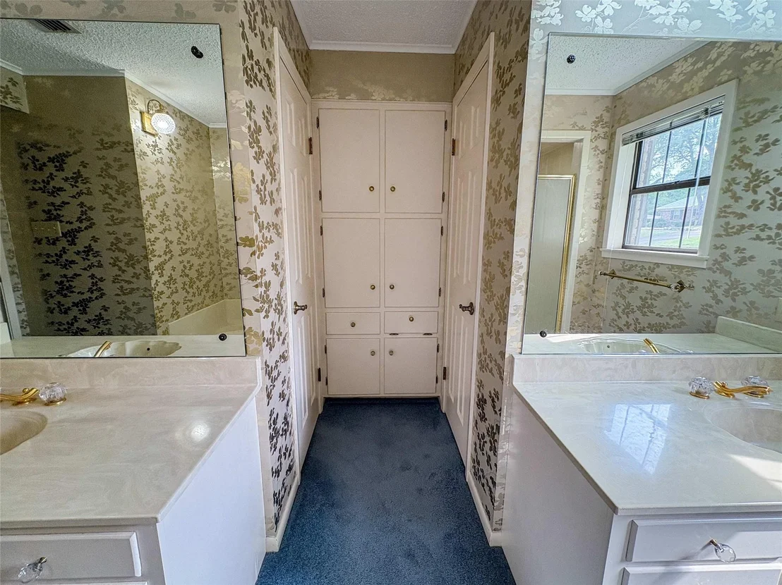 Photo of 802 Circle Drive