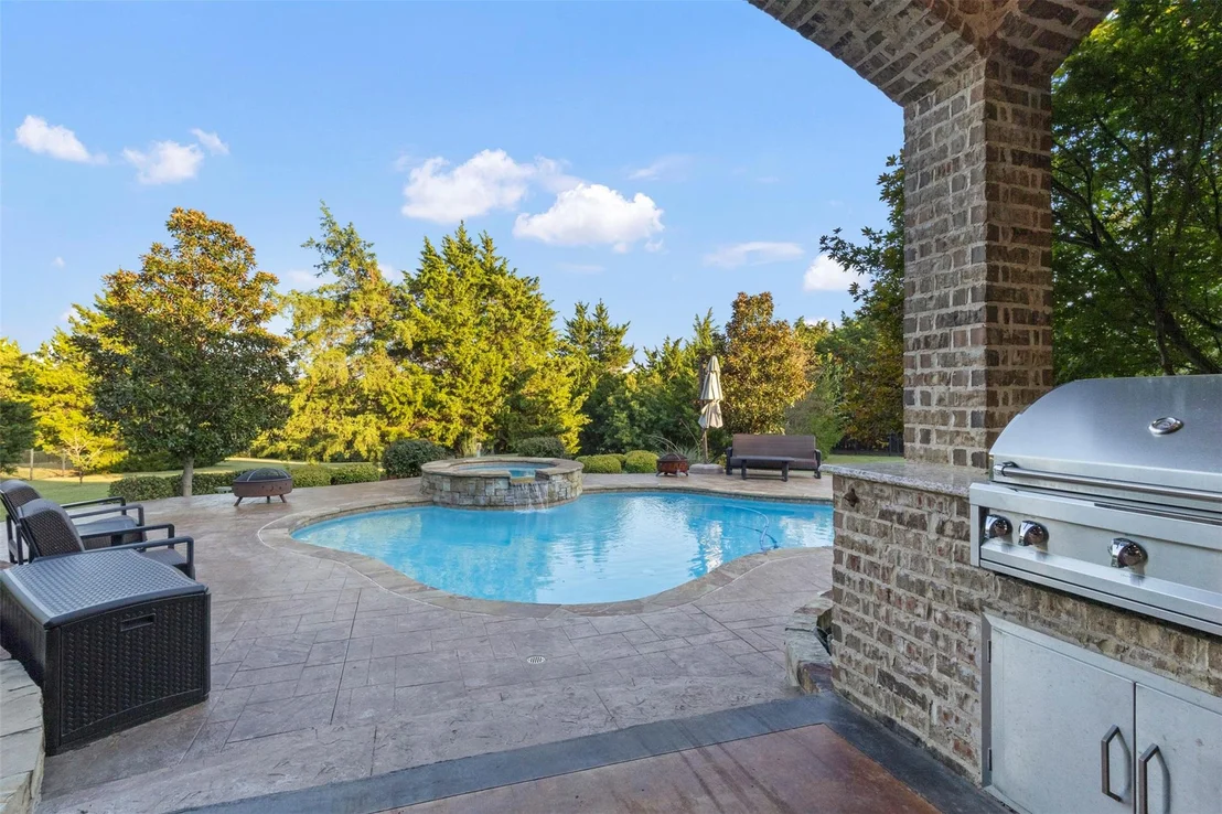 Photo of 1025 Cedar Glen Trail