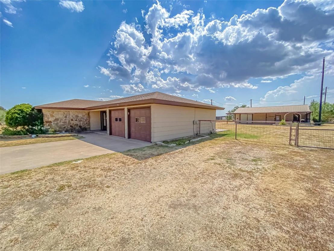 Photo of 520 Greenfield Road