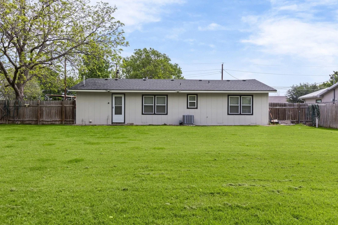 Photo of 1401 Kilgore Lane