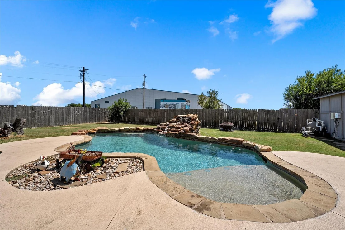 Photo of 3696 Old Lorena Road