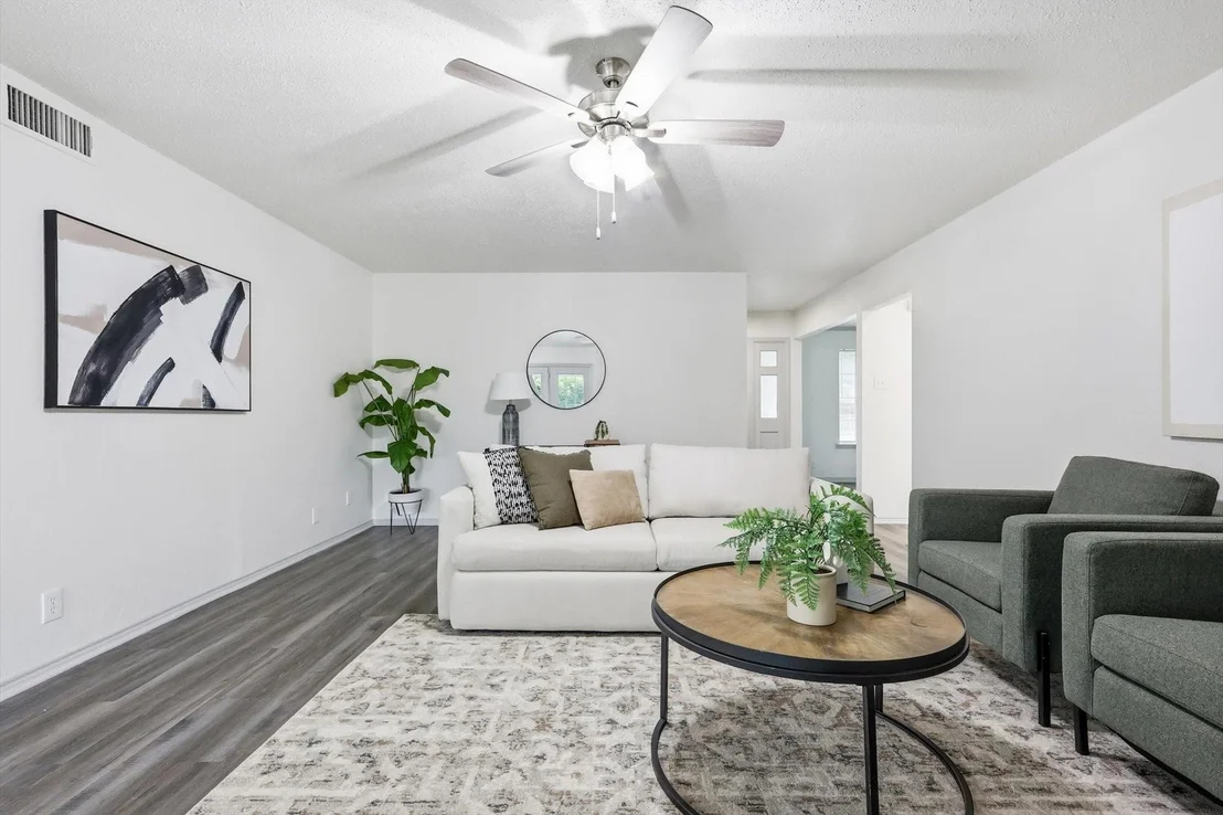 Photo of 300 Leighton Drive