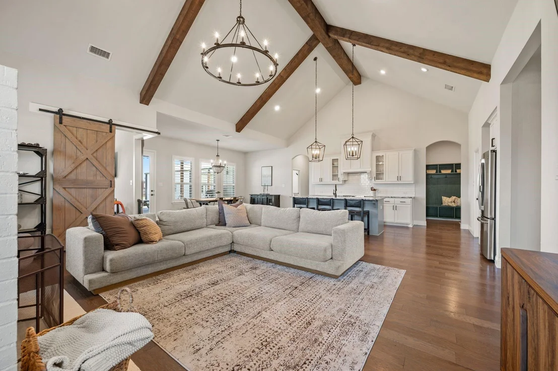 Photo of 8908 Lazy Oak Drive