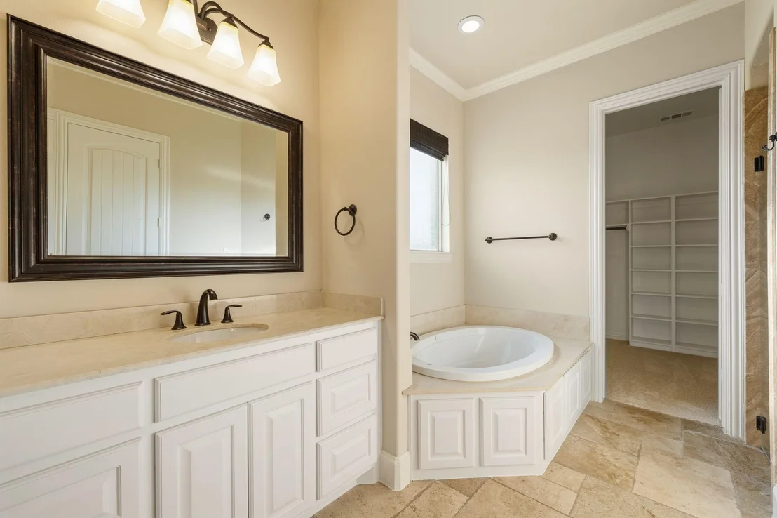 Photo of 5001 White Pine Drive