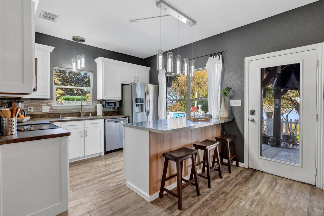 Photo of 560 Jay Street