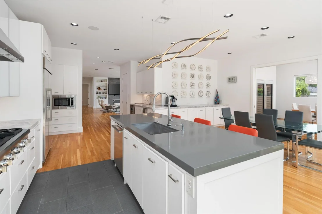 Photo of 5624 Williamstown Road