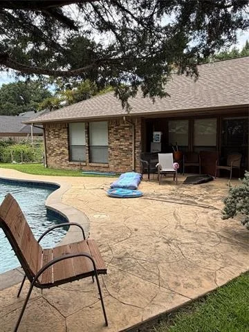 Photo of 510 Meadowview Lane