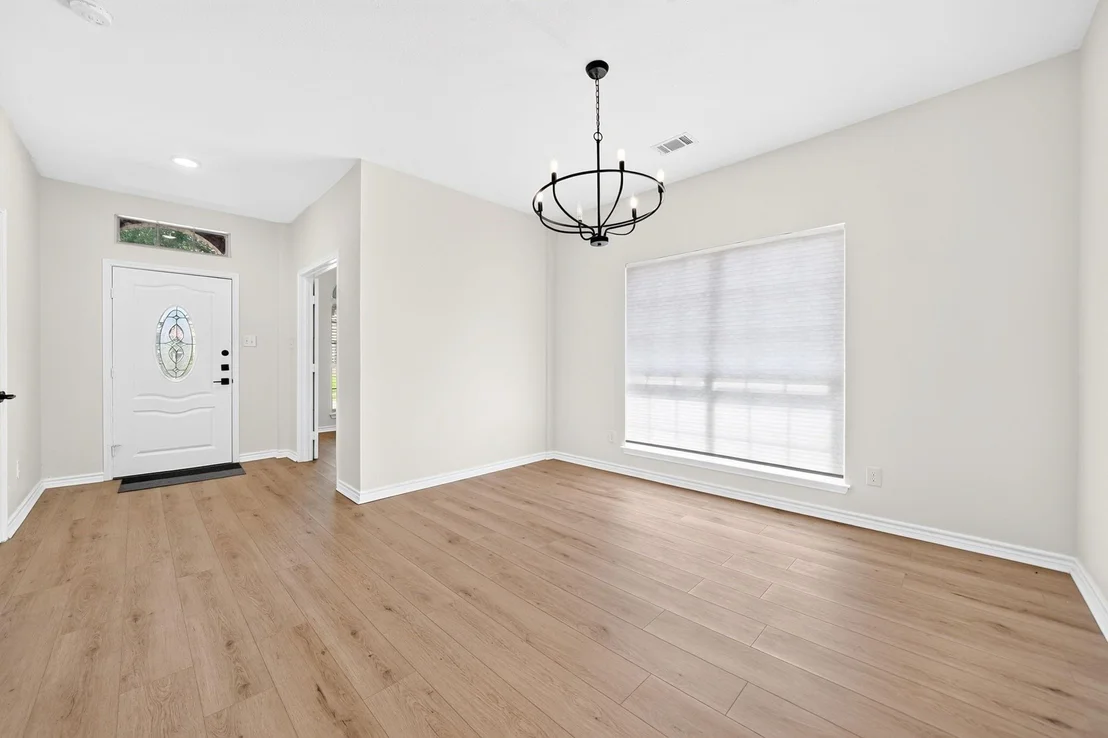 Photo of 7606 Harbor Drive