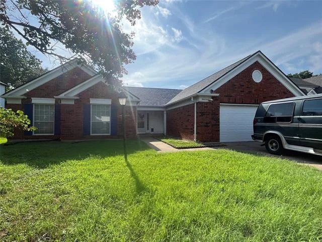 Photo of 5409 Lookout Trail