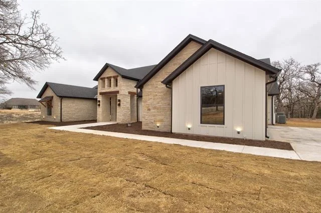 Photo of 1179 Eagles Bluff Drive