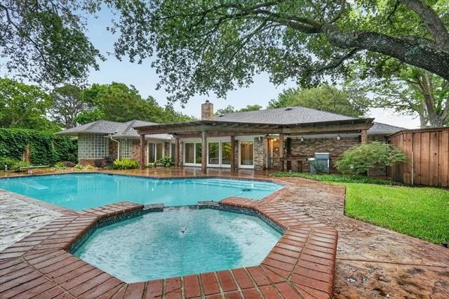 Photo of 2101 Brentgate Drive