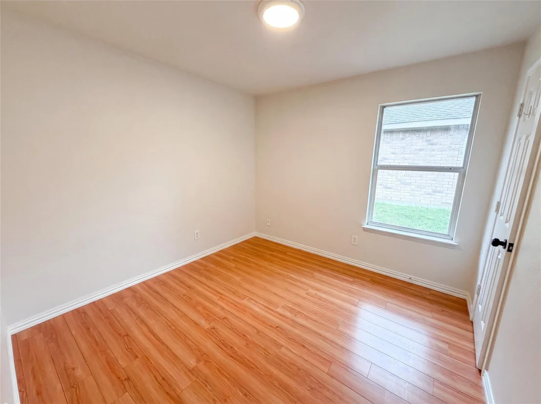 Photo of 111 Forest Park Lane