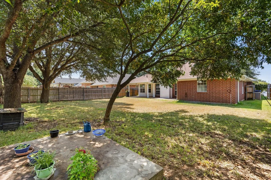 Photo of 2800 Comanche Trail