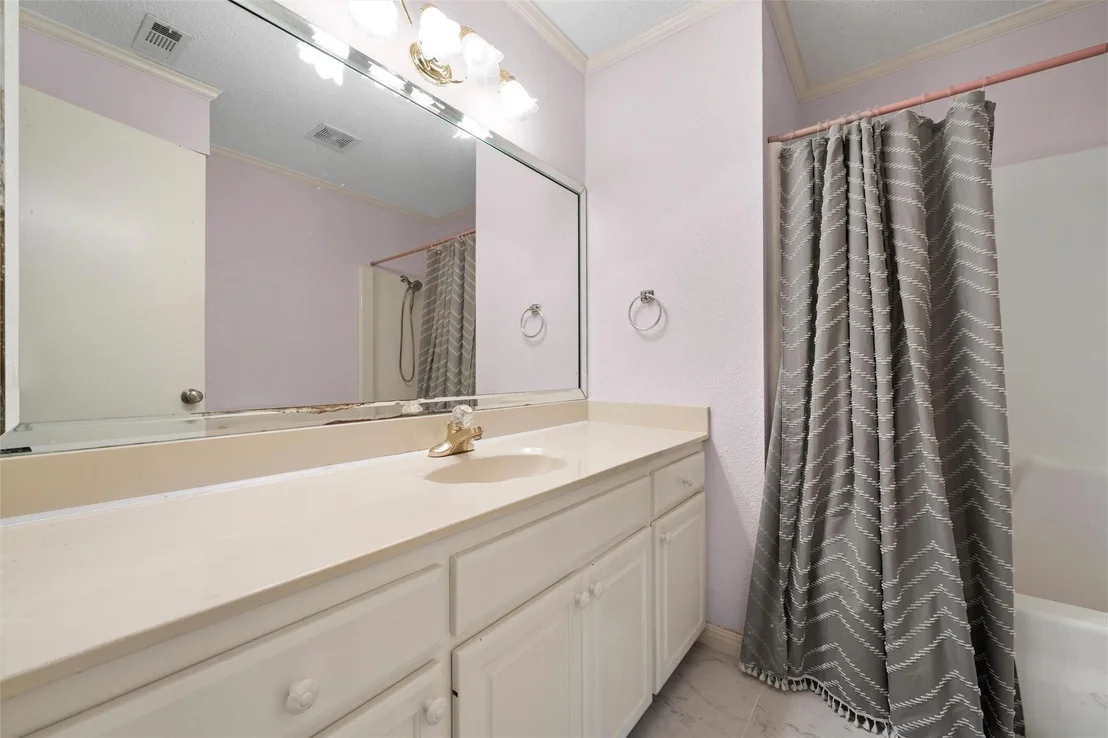 Photo of 400 N Walnut Street