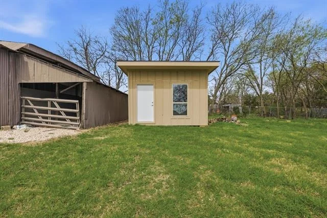 Photo of 3913 Hickox Road