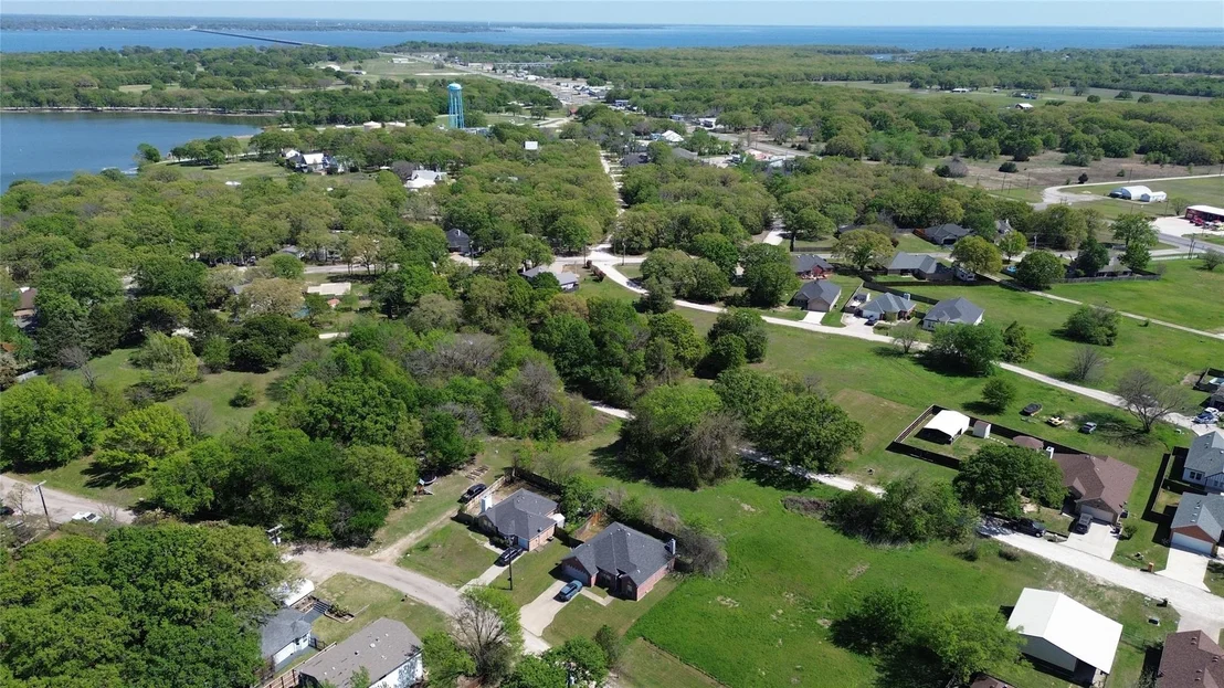 Photo of Unit LOT7 at 725 Hillside Drive