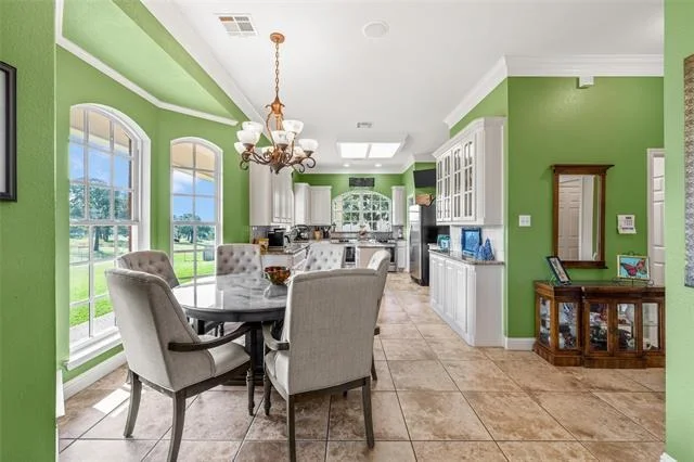 Photo of 290 Bolton Circle