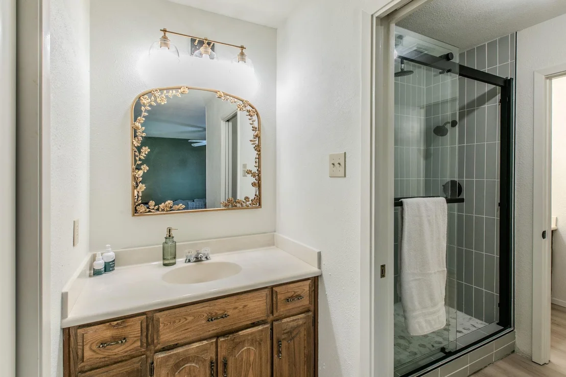 Photo of 1057 Radisson Drive