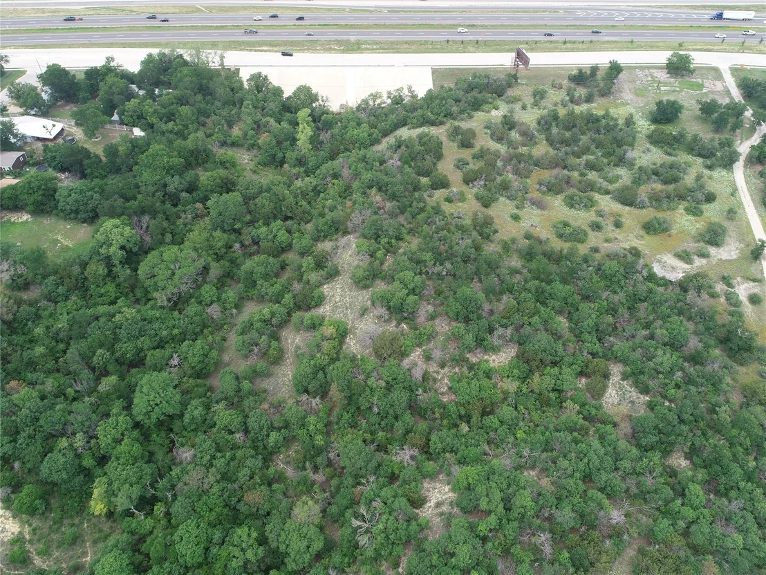 Photo of Unit RES at 3104 E Interstate 20