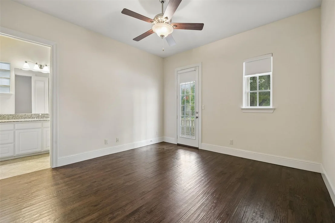 Photo of 779 Cameron Court
