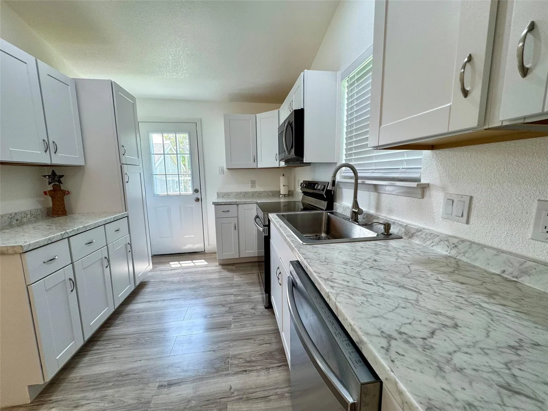 Photo of 5777 County Road 927