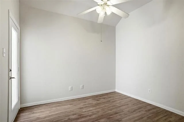 Photo of 2433 Folkstone Way