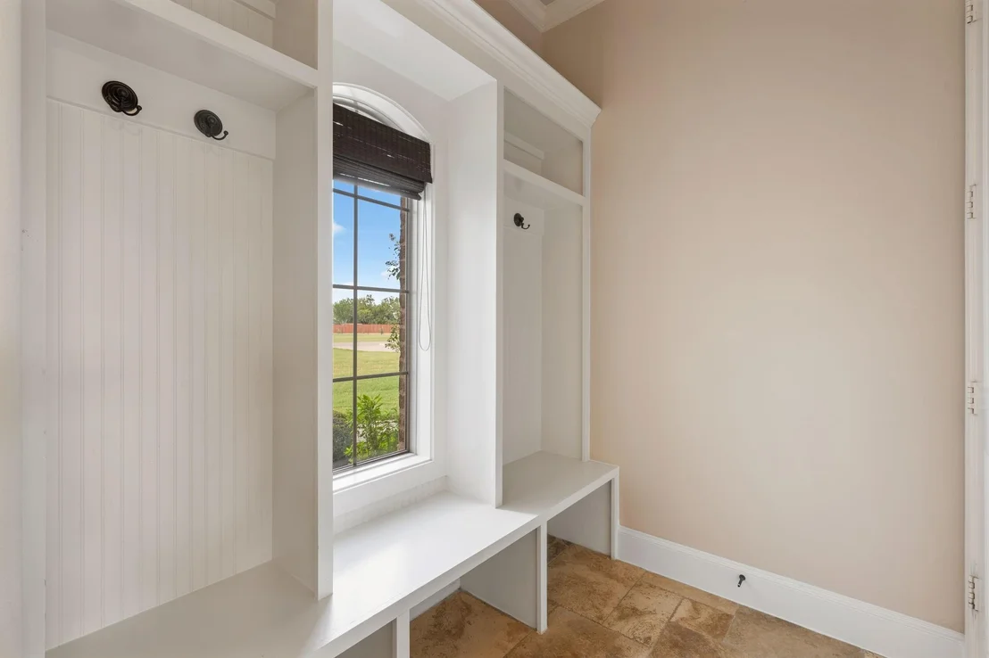 Photo of 5001 White Pine Drive