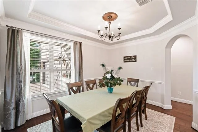 Photo of 2812 Waverley Drive