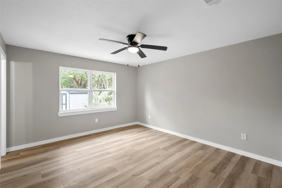 Photo of 139 Cresthill Circle