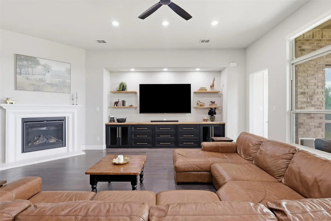 Photo of 3437 Ridgecross Drive