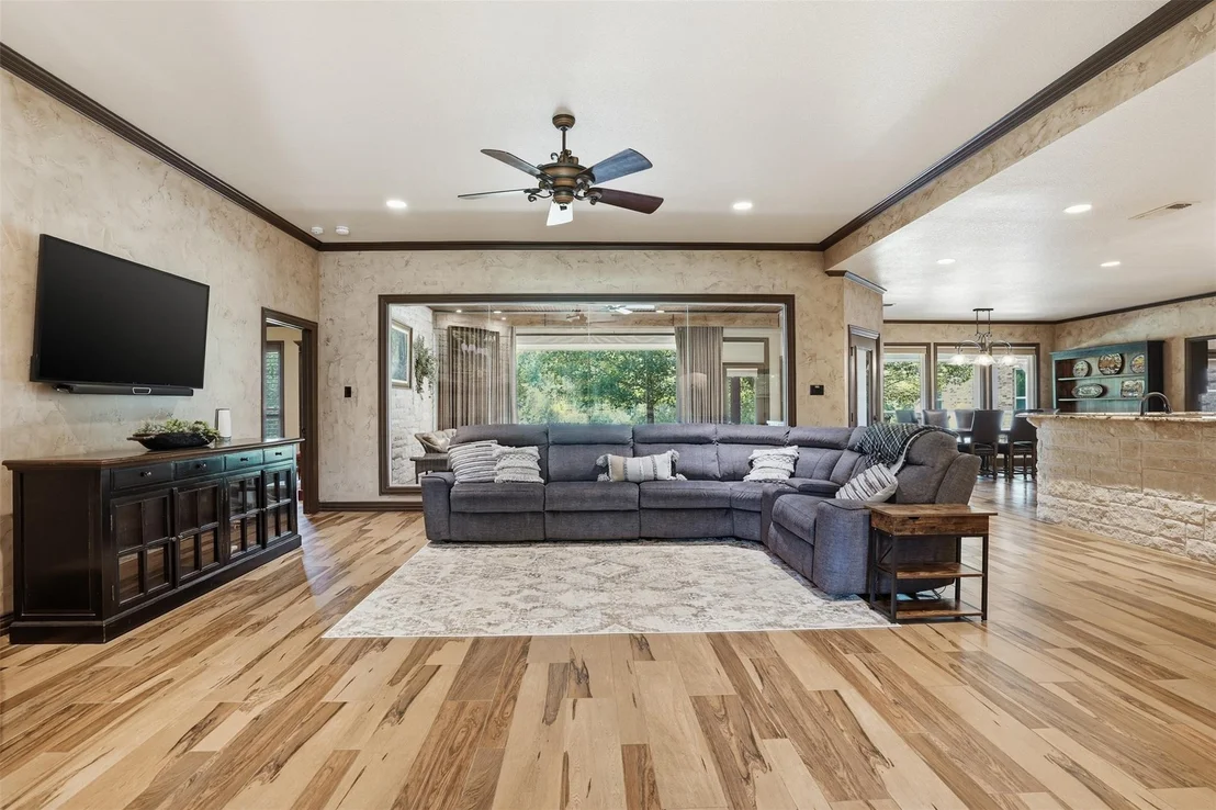 Photo of 9310 Bellechase Road