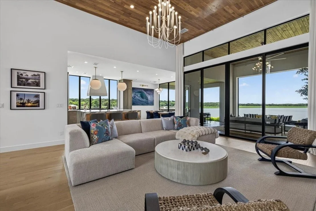 Photo of 1141 Beacon Shore Road