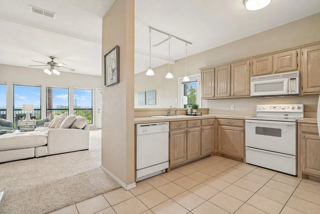Photo of 303 Eagle Point