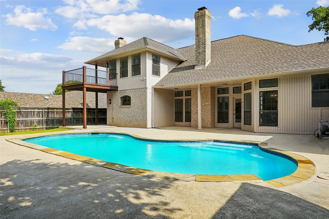 Photo of 6006 Millwood Drive