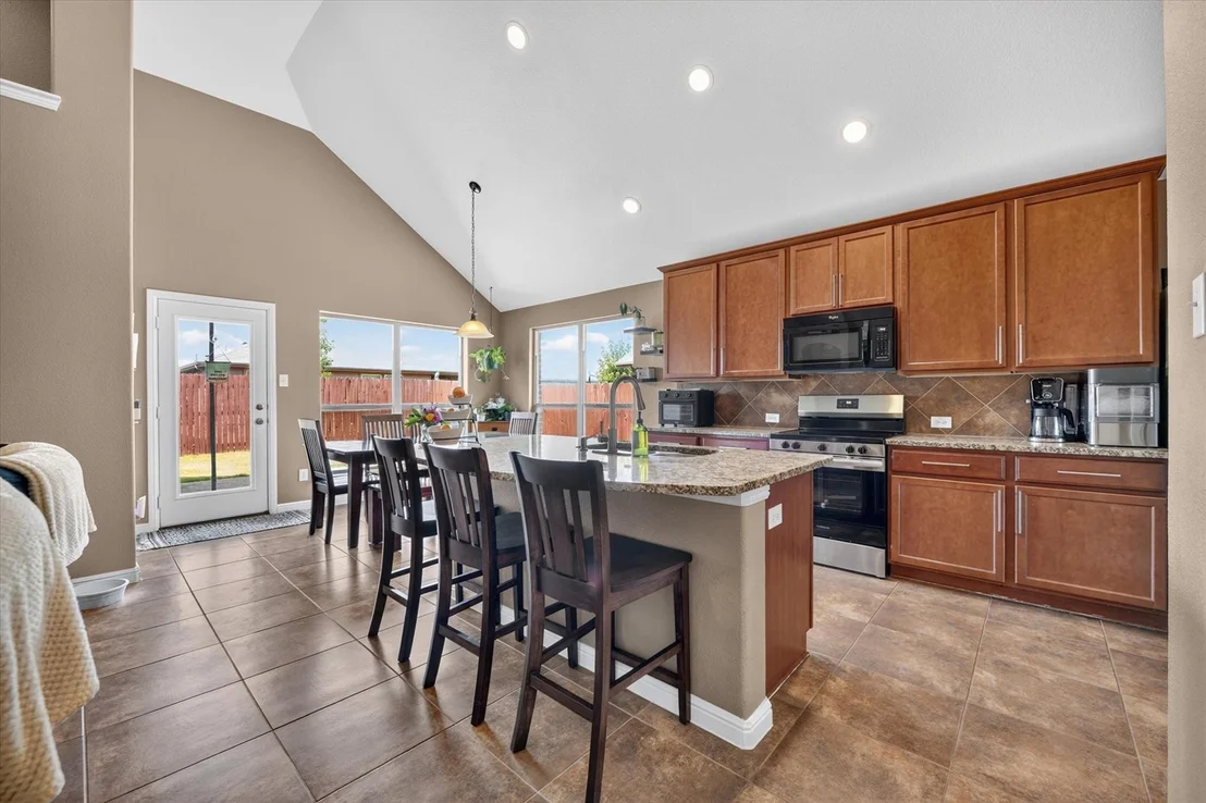 Photo of 424 Foxcraft Drive