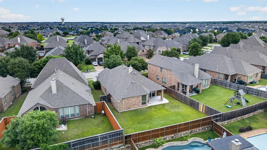 Photo of 1013 Somerset Circle