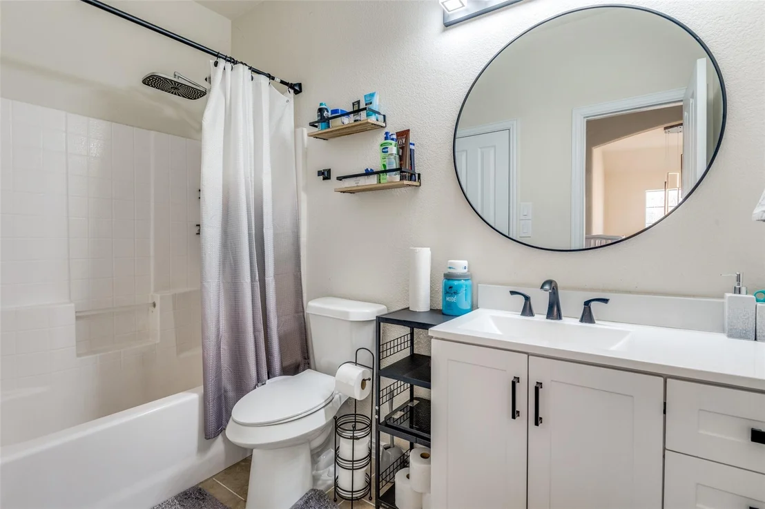 Photo of 3025 Glenbrook Drive