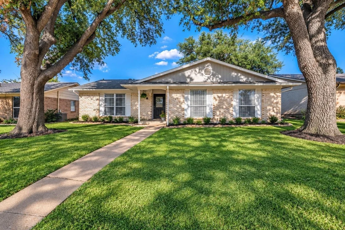 Photo of 2920 Sidney Drive