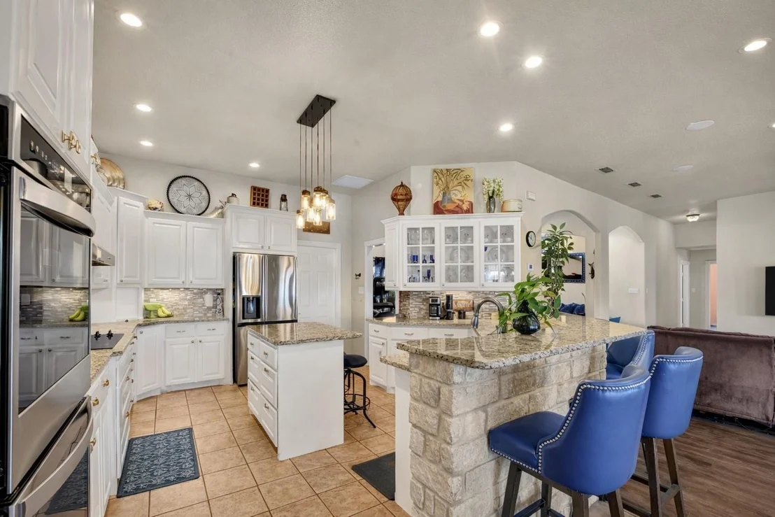 Photo of 737 County Road 4699