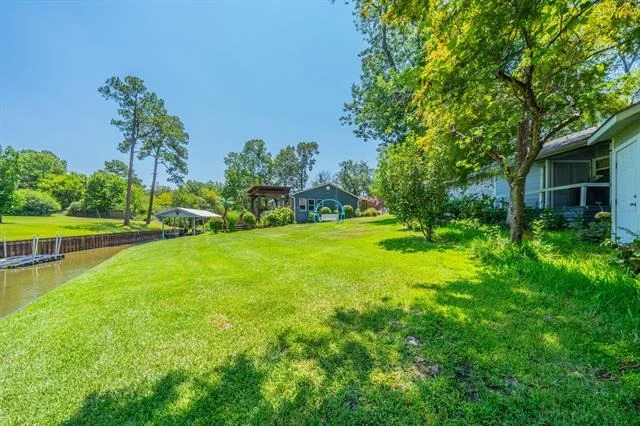 Photo of 114 Baywood Boulevard