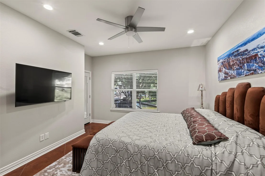 Photo of 124 Robin Hood Way