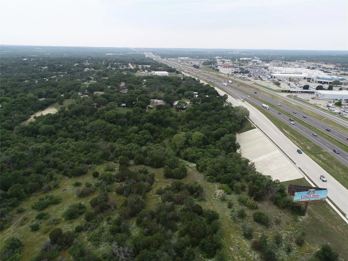 Photo of Unit RES at 3104 E Interstate 20