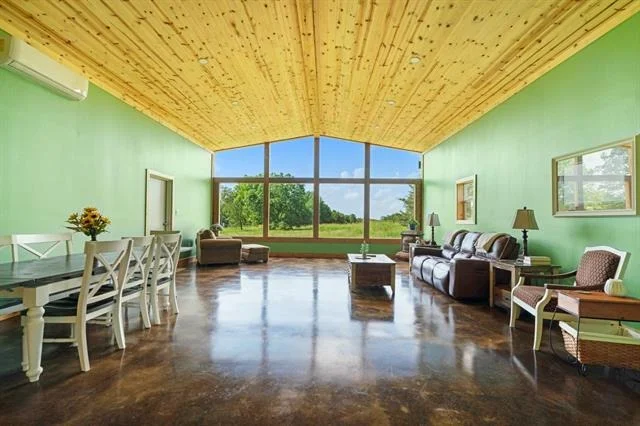 Photo of 1101 County Road 2810